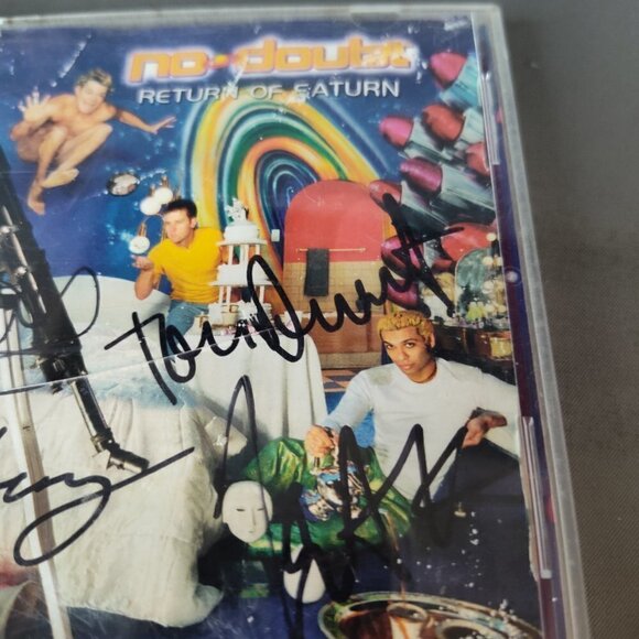 Rare! No Doubt Signed Autographed by All Members Return of Saturn Interscope CD - Picture 4 of 10